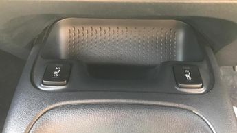 Toyota Corolla 1.8 VVT-h Design CVT Euro 6 (s/s) 5dr