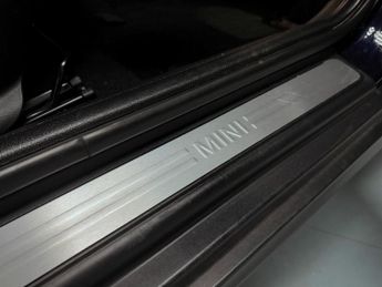 MINI Hatch 5-Door Hatch Cooper Exclusive