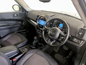 MINI Countryman 1.5 10kWh Cooper SE Classic Auto ALL4 Euro 6 (s/s) 5dr