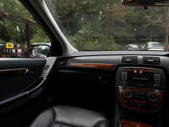 Mercedes-Benz R Class 3.5 R350 SE L 7G-Tronic 5dr