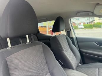 Nissan Qashqai 1.2 DIG-T n-tec XTRON 2WD Euro 5 (s/s) 5dr