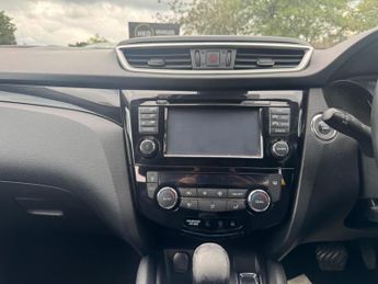 Nissan Qashqai 1.2 DIG-T n-tec XTRON 2WD Euro 5 (s/s) 5dr