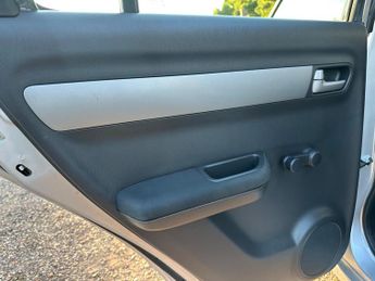 Suzuki Swift 1.5 GLX 5dr
