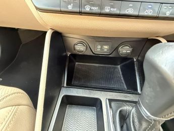 Hyundai TUCSON 1.7 CRDi Blue Drive Premium DCT Euro 6 (s/s) 5dr