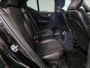 Volvo XC40 1.5h T5 Twin Engine Recharge 10.7kWh R-Design Pro Auto Euro 6 (s