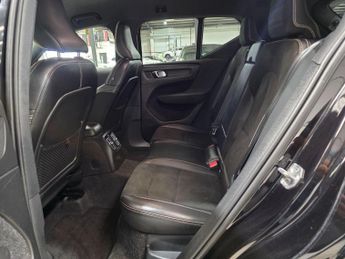Volvo XC40 1.5h T5 Twin Engine Recharge 10.7kWh R-Design Pro Auto Euro 6 (s