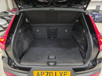 Volvo XC40 1.5h T5 Twin Engine Recharge 10.7kWh R-Design Pro Auto Euro 6 (s