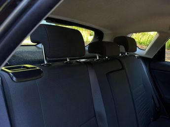 Toyota Auris 1.8 VVT-h Icon Tech CVT Euro 6 (s/s) 5dr