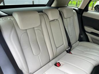 Land Rover Range Rover Evoque 2.2 SD4 Pure Tech Auto 4WD Euro 5 (s/s) 5dr