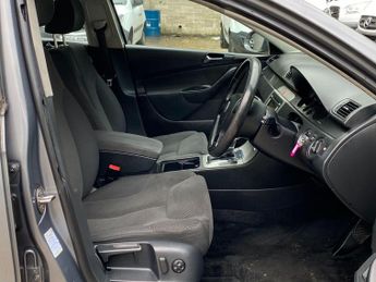 Volkswagen Passat 2.0 TDI SE DSG Euro 4 4dr