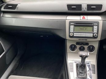 Volkswagen Passat 2.0 TDI SE DSG Euro 4 4dr