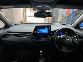 Toyota C-HR 1.8 VVT-h Design CVT Euro 6 (s/s) 5dr