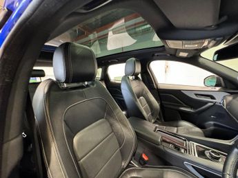 Jaguar F-PACE 2.0 P250i R-Sport Auto AWD Euro 6 (s/s) 5dr