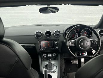 Audi TT 2.0 TDI Black Edition S Tronic quattro Euro 5 3dr