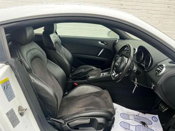 Audi TT 2.0 TDI Black Edition S Tronic quattro Euro 5 3dr