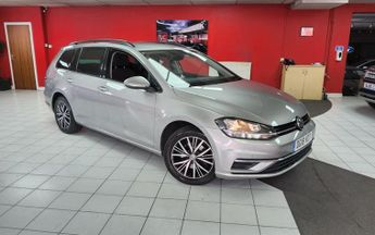 Volkswagen Golf TDi 1.6 TDI SE Nav Euro 6 (s/s) 5dr