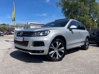 Volkswagen Touareg 3.0 TDI V6 BlueMotion Tech R-Line Tiptronic 4WD Euro 5 (s/s) 5dr