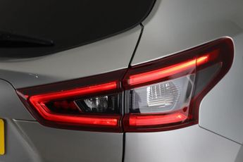 Nissan Qashqai 1.3 DIG-T N-Connecta DCT Auto Euro 6 (s/s) 5dr