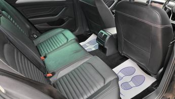 Volkswagen Passat 1.6 TDI SEL DSG Euro 6 (s/s) 5dr