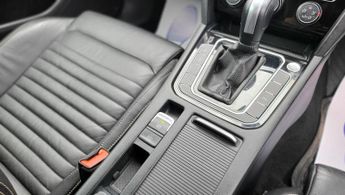 Volkswagen Passat 1.6 TDI SEL DSG Euro 6 (s/s) 5dr