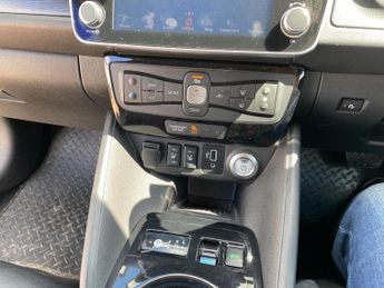 Nissan Leaf 40kWh Tekna Auto 5dr