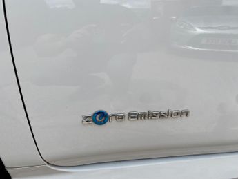 Nissan Leaf 40kWh Tekna Auto 5dr