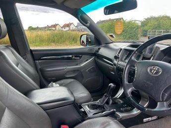 Toyota Land Cruiser 3.0 D-4D Invincible 5dr