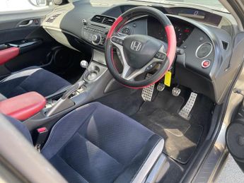 Honda Civic 1.8 i-VTEC EX 5dr
