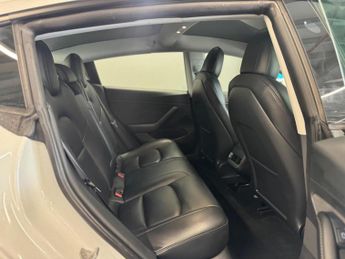 Tesla Model 3 (Dual Motor) Long Range Auto 4WDE 4dr