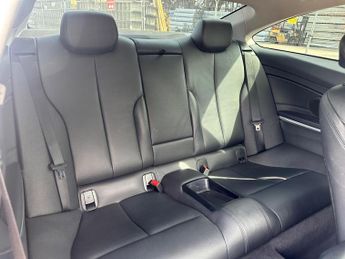 BMW 4 Series 2.0 420d Luxury Auto xDrive Euro 6 (s/s) 2dr