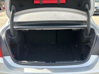 BMW 4 Series 2.0 420d Luxury Auto xDrive Euro 6 (s/s) 2dr