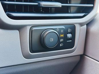 Volkswagen Transporter 2.0 TDI T32 Commerce Auto FWD LWB Euro 6 (s/s) 5dr