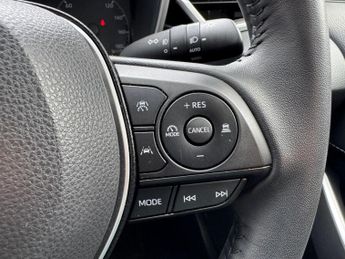 Toyota Corolla 1.8 VVT-h Icon Touring Sports CVT Euro 6 (s/s) 5dr