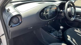Toyota Aygo X 1.0 VVT-i Edge Euro 6 (s/s) 5dr