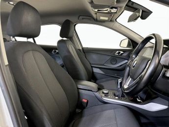BMW 1 Series 2.0 118d SE (LCP) Euro 6 (s/s) 5dr