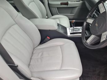Chrysler 300C 3.5 LUX 5dr