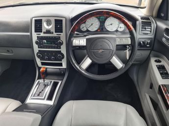 Chrysler 300C 3.5 LUX 5dr