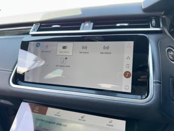 Land Rover Range Rover Velar 3.0 D300 MHEV R-Dynamic HSE Auto 4WD Euro 6 (s/s) 5dr