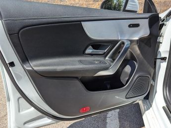 Mercedes-Benz CLA 1.3 CLA180 AMG Line Shooting Brake 7G-DCT Euro 6 (s/s) 5dr