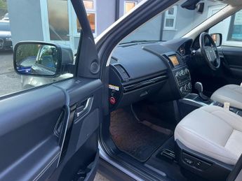 Land Rover Freelander 2 2.2 SD4 HSE Lux CommandShift 4WD Euro 5 5dr