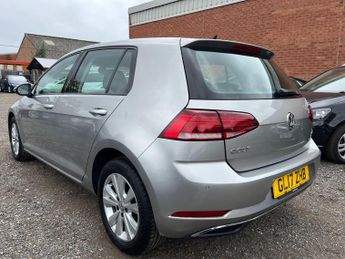 Volkswagen Golf 1.6 TDI SE Nav DSG Euro 6 (s/s) 5dr