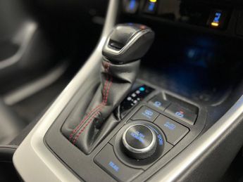 Toyota RAV4 2.5 VVT-h 18.1 kWh Design CVT 4WD Euro 6 (s/s) 5dr
