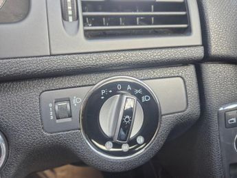 Mercedes-Benz C Class 3.0 C280 V6 SE G-Tronic Euro 4 4dr