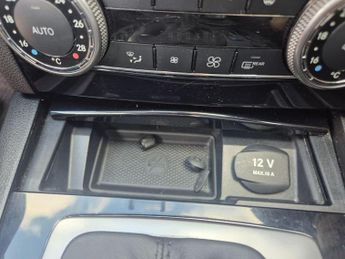 Mercedes-Benz C Class 3.0 C280 V6 SE G-Tronic Euro 4 4dr
