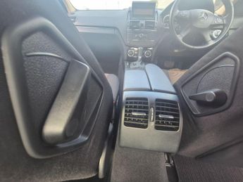 Mercedes-Benz C Class 3.0 C280 V6 SE G-Tronic Euro 4 4dr