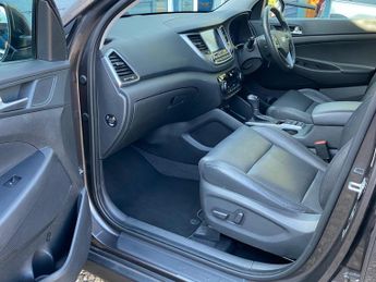 Hyundai TUCSON 1.7 CRDi Blue Drive Premium DCT Euro 6 (s/s) 5dr