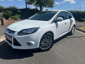 Ford Focus 1.0T EcoBoost Zetec Euro 5 (s/s) 5dr