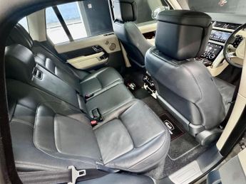 Land Rover Range Rover 4.4 SD V8 Vogue SE Auto 4WD Euro 6 (s/s) 5dr