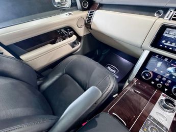 Land Rover Range Rover 4.4 SD V8 Vogue SE Auto 4WD Euro 6 (s/s) 5dr