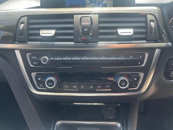 BMW 3 Series 2.0 320i Luxury Touring Auto xDrive Euro 6 (s/s) 5dr